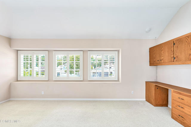 3041 Three Springs Drive, Westlake Village CA: https://media.crmls.org/mediaz/6372c04c-6ffe-4ab2-a24e-6cc71f800264.jpg