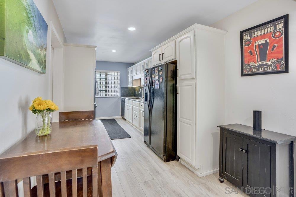 711 Island Ct - photo 14