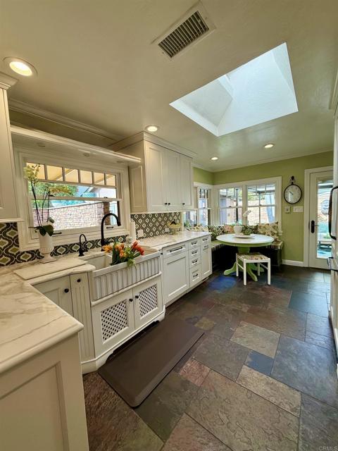 Detail Gallery Image 20 of 71 For 260 27 St, Del Mar,  CA 92014 - 3 Beds | 2 Baths