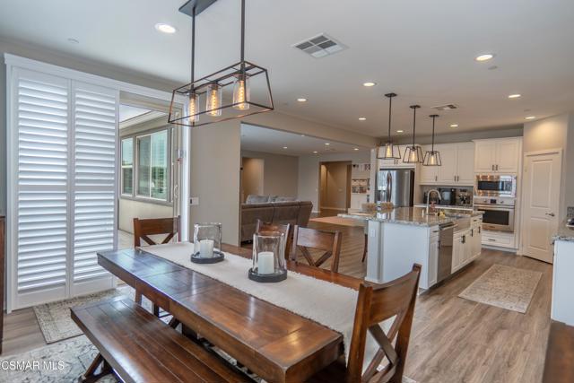 3262 Jacinto Court, Simi Valley CA: https://media.crmls.org/mediaz/637475f0-5cd9-4891-af5e-99e78341c9e0.jpg