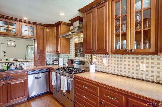Detail Gallery Image 19 of 41 For 4141 Whittier St, –,  CA 92107 - 3 Beds | 2 Baths