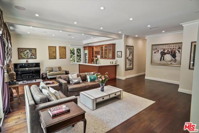 Drew Fenton | 1701 Roscomare Road Los Angeles CA | MLS: 7625124 Drew Fenton | 1701 Roscomare Road Los Angeles CA | MLS: 7625124