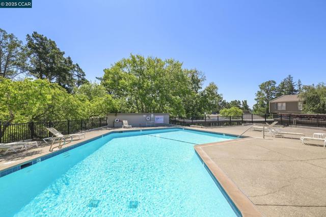2059 Ascot Dr., Moraga CA: https://media.crmls.org/mediaz/6375188b-cc48-4aa0-9ea3-559127bccbcb.jpg