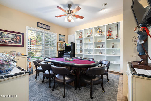 5019 Corral Street, Simi Valley CA: https://media.crmls.org/mediaz/63757cbb-d465-4f3c-a6da-7703685cb627.jpg