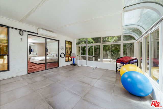 550 N Arquilla Road, Palm Springs CA: https://media.crmls.org/mediaz/637596db-63e2-4698-a27b-cf7d2092a3ad.jpg