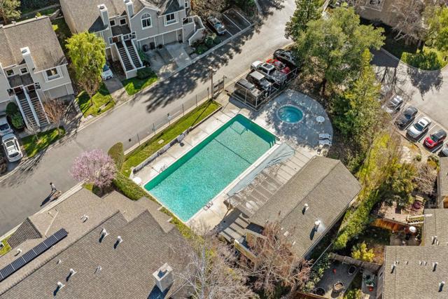 7 Arabian Way, Scotts Valley CA: https://media.crmls.org/mediaz/637600d5-aed5-465d-8f8b-e6b56d3acb04.jpg