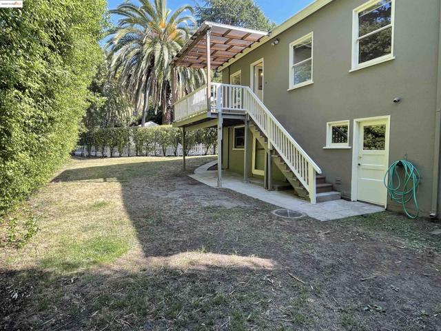 1159 Winsor, Piedmont CA: https://media.crmls.org/mediaz/63764fa9-e2cb-4899-a5a7-c6f67c4333a1.jpg
