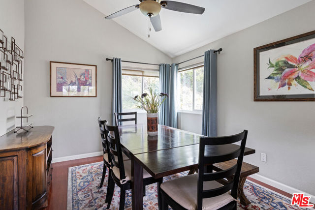 2591 Sunnydale Drive, Duarte CA: https://media.crmls.org/mediaz/6376b095-5294-4c76-8a5a-dc764a49f3df.jpg