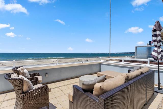 325 Beach Drive, Aptos CA: https://media.crmls.org/mediaz/637730a8-b8ae-4573-ae4c-383e25bdf498.jpg