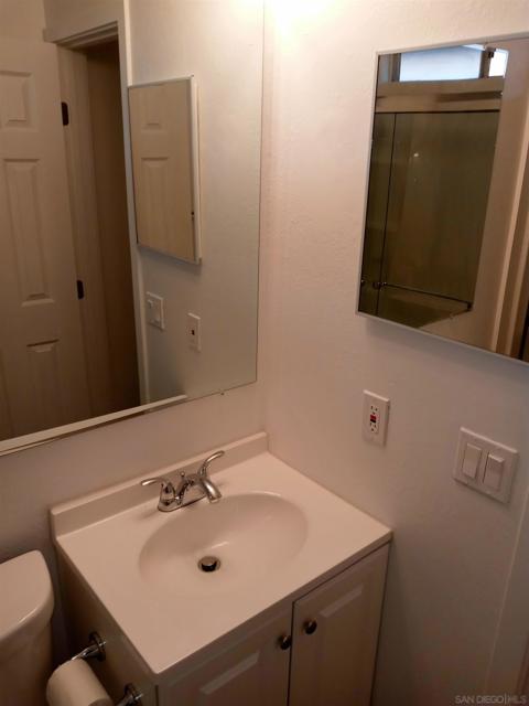 4235 4237 49TH ST, San Diego CA: https://media.crmls.org/mediaz/637829bf-fb2e-4866-b364-429c11f7f202.jpg