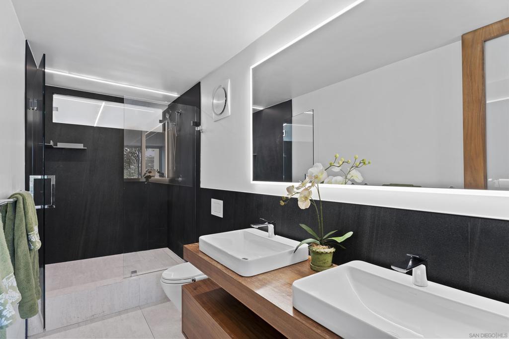 4944 Cass - photo 17