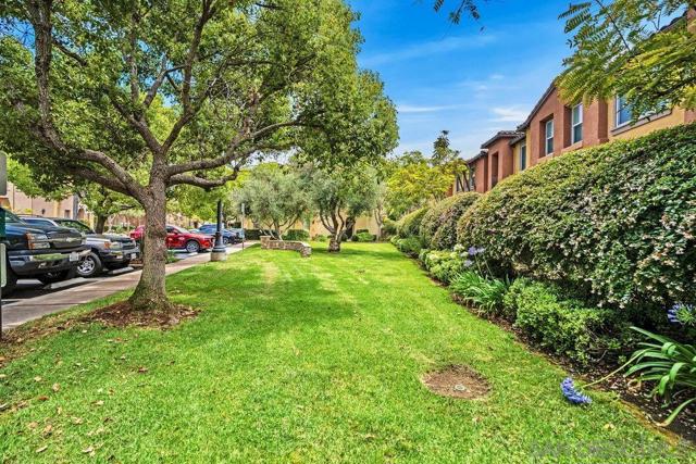 2793 Matera Ln, San Diego CA: https://media.crmls.org/mediaz/637a0f3c-4cd1-4f4e-86e3-ffb9ca74997e.jpg