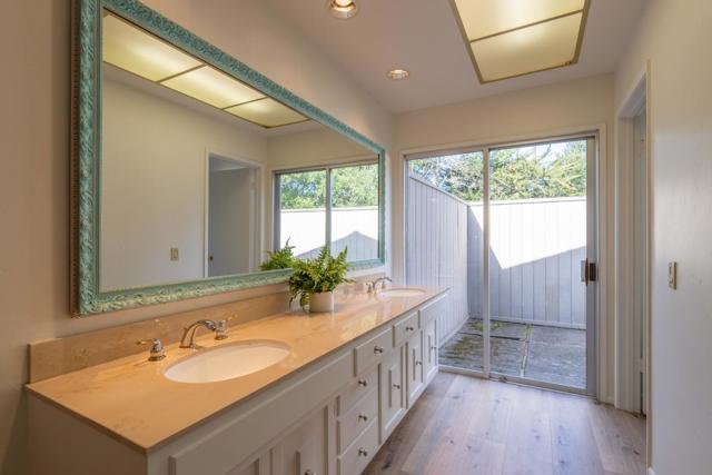 10 Ring Lane, Carmel Valley CA: https://media.crmls.org/mediaz/637a1b35-9de7-4edb-9e49-fbead1c4f55f.jpg