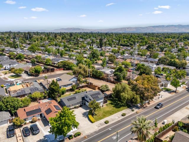 1795 Foxworthy Avenue, San Jose CA: https://media.crmls.org/mediaz/637a5c19-dc5b-4b37-bc05-fb32a25d8ad0.jpg