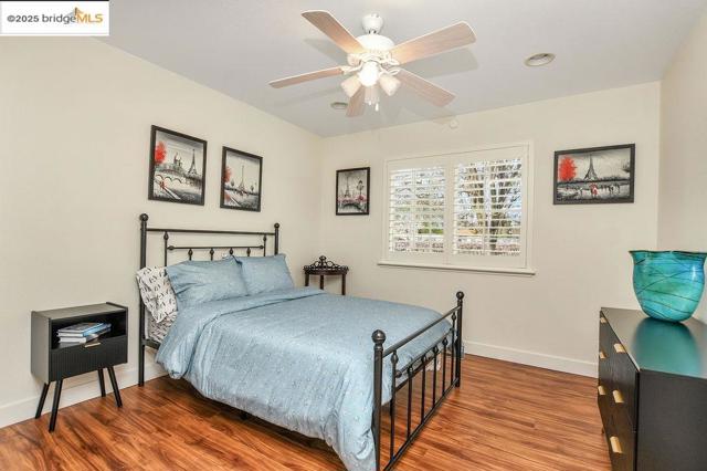 Image 18 of 57 For 6170 Sellers Ave