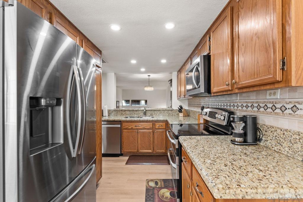 3566 Mission Mesa Way - photo 12
