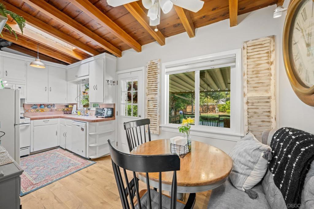 2120 Mountain View Drive