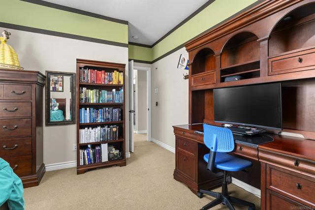7787 Britt Pl, Santee CA: https://media.crmls.org/mediaz/637ce1bb-e860-4541-a237-f2d6361e168e.jpg