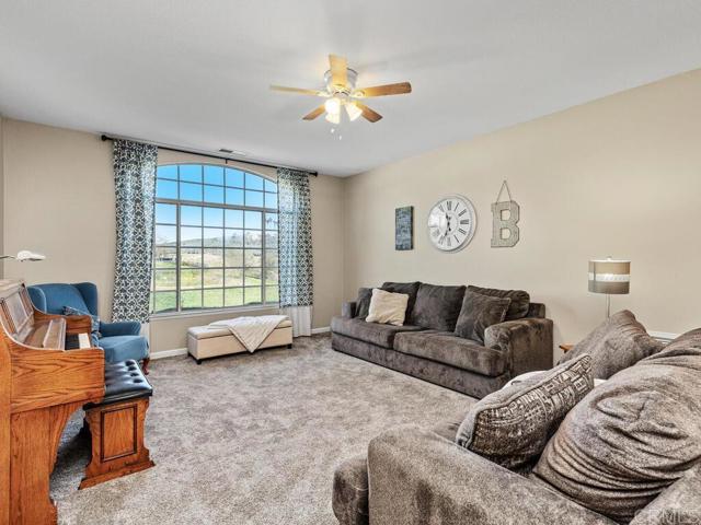 Detail Gallery Image 9 of 75 For 31702 Nira Ln, Bonsall,  CA 92003 - 4 Beds | 3 Baths