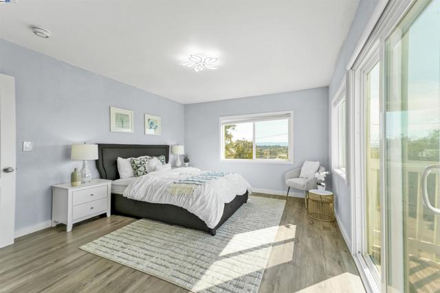 Image 34 of 59 For 15966 Maubert Ave