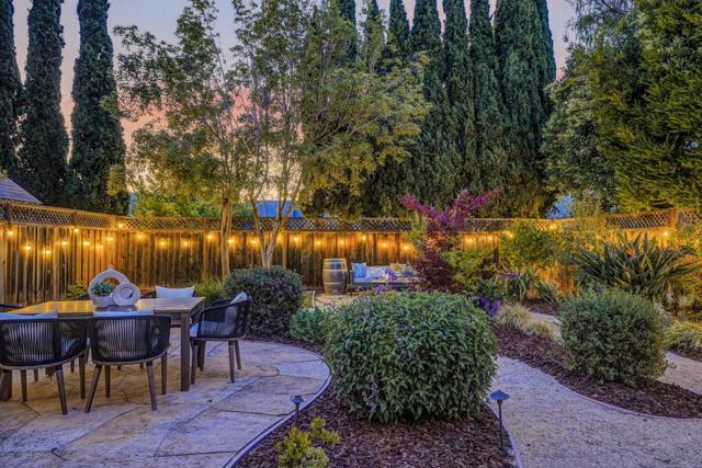 430 26th Avenue, San Mateo CA: https://media.crmls.org/mediaz/637d634f-a2db-4834-ad2f-24d7af44b378.jpg