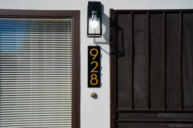 928 Flroida Street, Imperial Beach CA: https://media.crmls.org/mediaz/637e63c4-8518-42d0-ad3e-1b2caa63465a.jpg