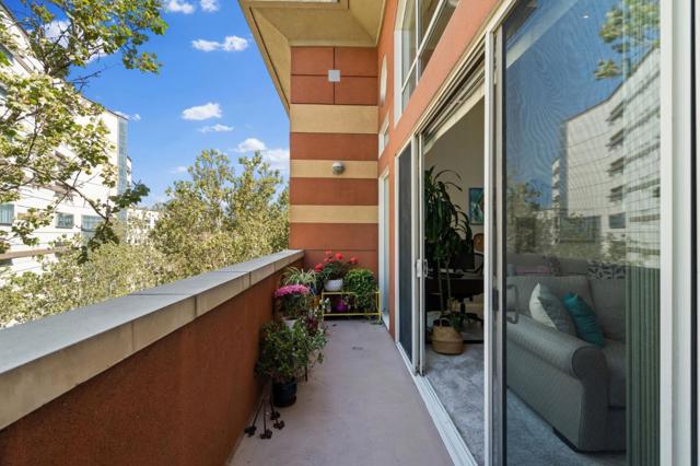 130 E San Fernando Street, San Jose CA: https://media.crmls.org/mediaz/637efadd-5810-4577-b658-bbbe92e341da.jpg
