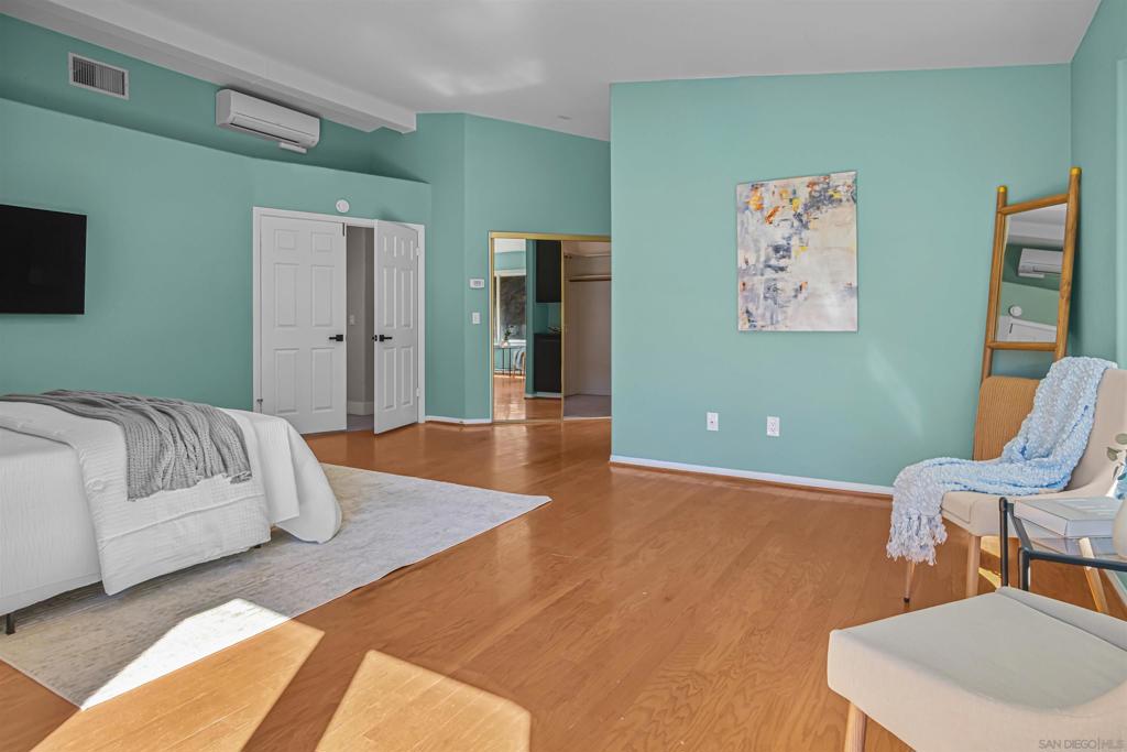 MLS #250043071SD image #61