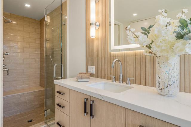 9 Regency Drive, Rancho Mirage CA: https://media.crmls.org/mediaz/63808379-3a7a-48e8-ba9f-8655d21800fc.jpg