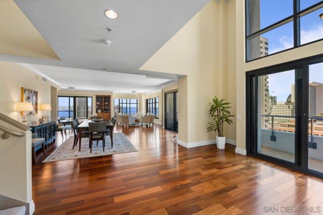 645 Front St, San Diego CA: https://media.crmls.org/mediaz/6381bc5e-2a7d-49db-ab50-9bfbdc0c5a03.jpg