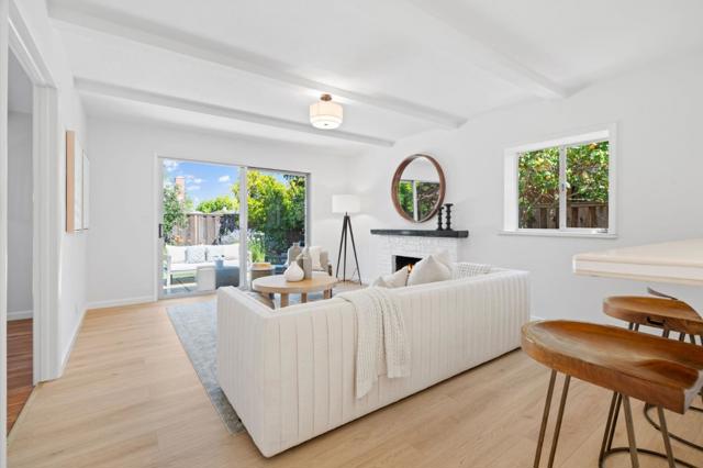 1861 Limetree Lane, Mountain View CA: https://media.crmls.org/mediaz/6381c32d-8835-4fc8-9c21-4df5c2cb70cc.jpg
