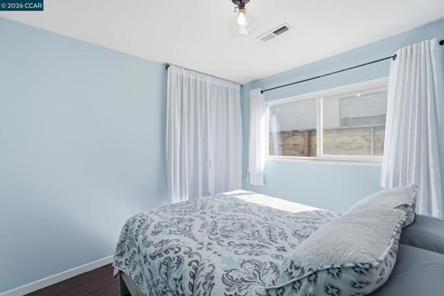 Image 11 of 28 For 2105 Holbrook Drive