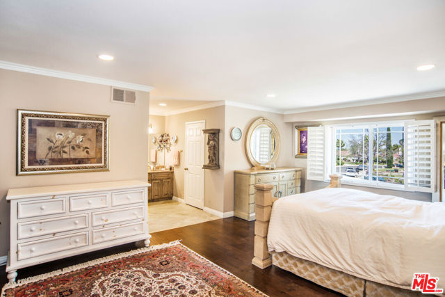 500 Topside Place, Diamond Bar CA: https://media.crmls.org/mediaz/63844424-94fa-4708-844d-3950c928ecc8.jpg
