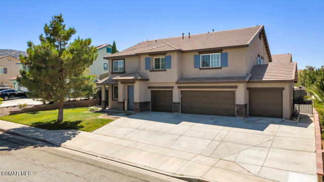 42333 Highland Court, Lancaster CA: https://media.crmls.org/mediaz/63850b85-c02f-458a-bea9-eb07001fac27.jpg