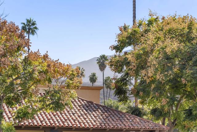 11358 Via Rancho San Diego Unit G, El Cajon CA: https://media.crmls.org/mediaz/6385127e-b86a-463d-812d-5ad1b5a9a400.jpg