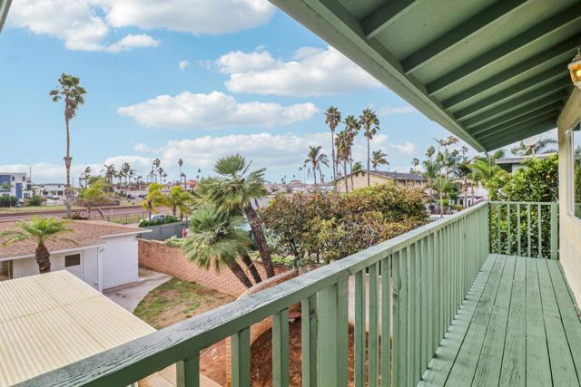 1906 08 S Broadway, Oceanside CA: https://media.crmls.org/mediaz/63853aaf-d2d3-4cab-9c52-d327bbfaed71.jpg