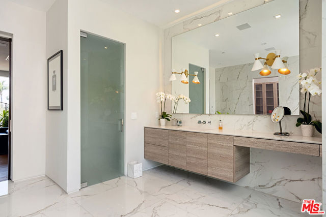 9570 Sunset Boulevard photo 20