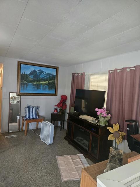 80870 Ca-111, Indio CA: https://media.crmls.org/mediaz/6385b160-7900-446b-b2f6-b837dcef7184.jpg