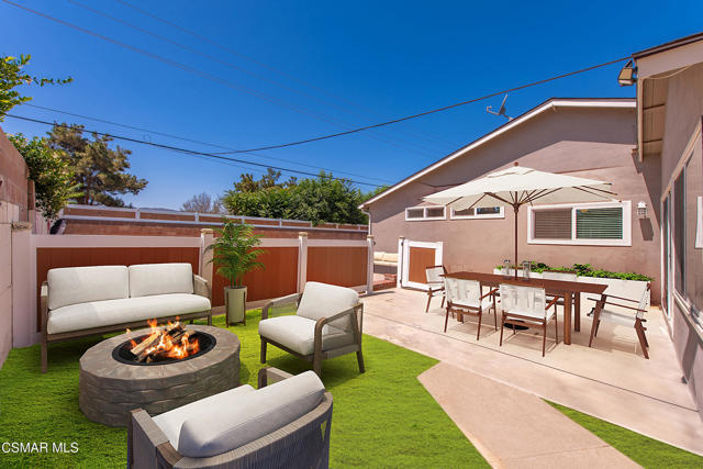 3268 Hilldale Avenue, Simi Valley CA: https://media.crmls.org/mediaz/63868fc5-17b1-40f8-91e8-a2bebb416699.jpg
