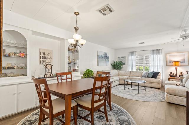 531 Paseo Perdido, Cathedral City CA: https://media.crmls.org/mediaz/6386b319-349f-421a-8841-e33de989d702.jpg