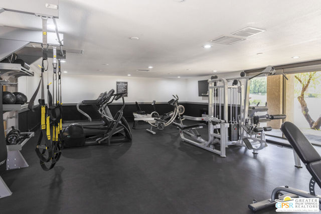 210 Coyote Drive, Palm Springs CA: https://media.crmls.org/mediaz/6387a209-efec-4d5b-8d7a-bfd1becfa24f.jpg