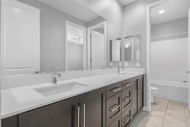40632 Firenze Court, Indio CA: https://media.crmls.org/mediaz/6387b000-3588-4110-b303-d338278d28e5.jpg