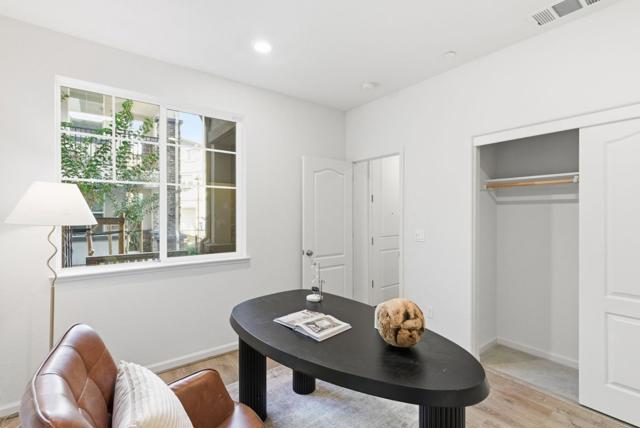 24548 Autumn Mist Way, Hayward CA: https://media.crmls.org/mediaz/6388a6c9-e2e0-4516-a0db-0a2e46cf3d2b.jpg