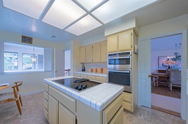 3016 Ransford Circle, Pacific Grove CA: https://media.crmls.org/mediaz/638983d1-f05c-4f5e-9b14-525a871f447e.jpg