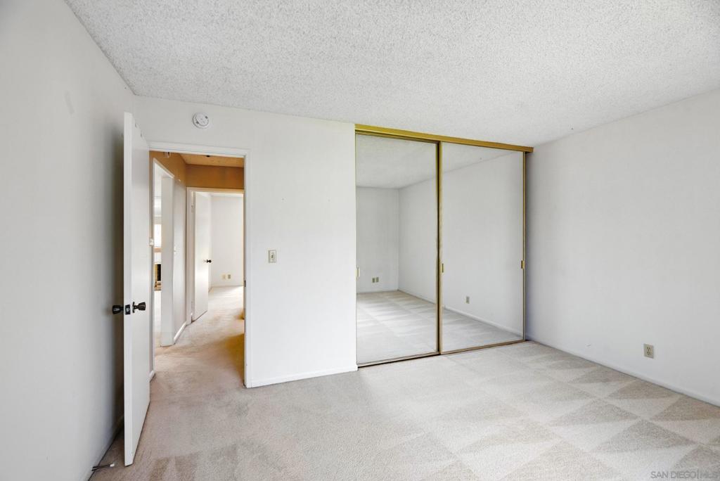 MLS #250036738SD image #24