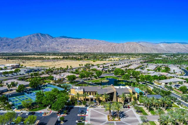 82460 W Mccarroll Drive, Indio CA: https://media.crmls.org/mediaz/638b83ca-fa75-4510-a24e-72bf973f5729.jpg