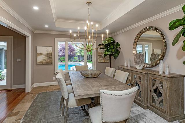 24139 Summerhill Avenue, Los Altos CA: https://media.crmls.org/mediaz/638c4bb9-2ba2-412e-b033-867ac5c778e6.jpg