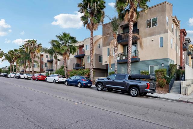 4537 Rainier, San Diego CA: https://media.crmls.org/mediaz/638e6fd3-8f1a-4a9a-868a-726794378da7.jpg