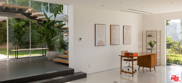 1920 Rial Lane, Los Angeles CA: https://media.crmls.org/mediaz/63904a02-1f63-4c2d-8abc-e0a8485479f1.jpg