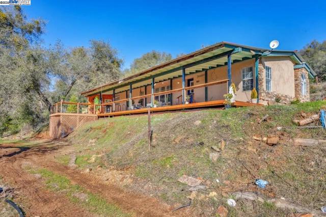 1170 Graceland Pl,  CA: https://media.crmls.org/mediaz/6390d95e-e3b3-4c38-aac6-3488e0df3c70.jpg